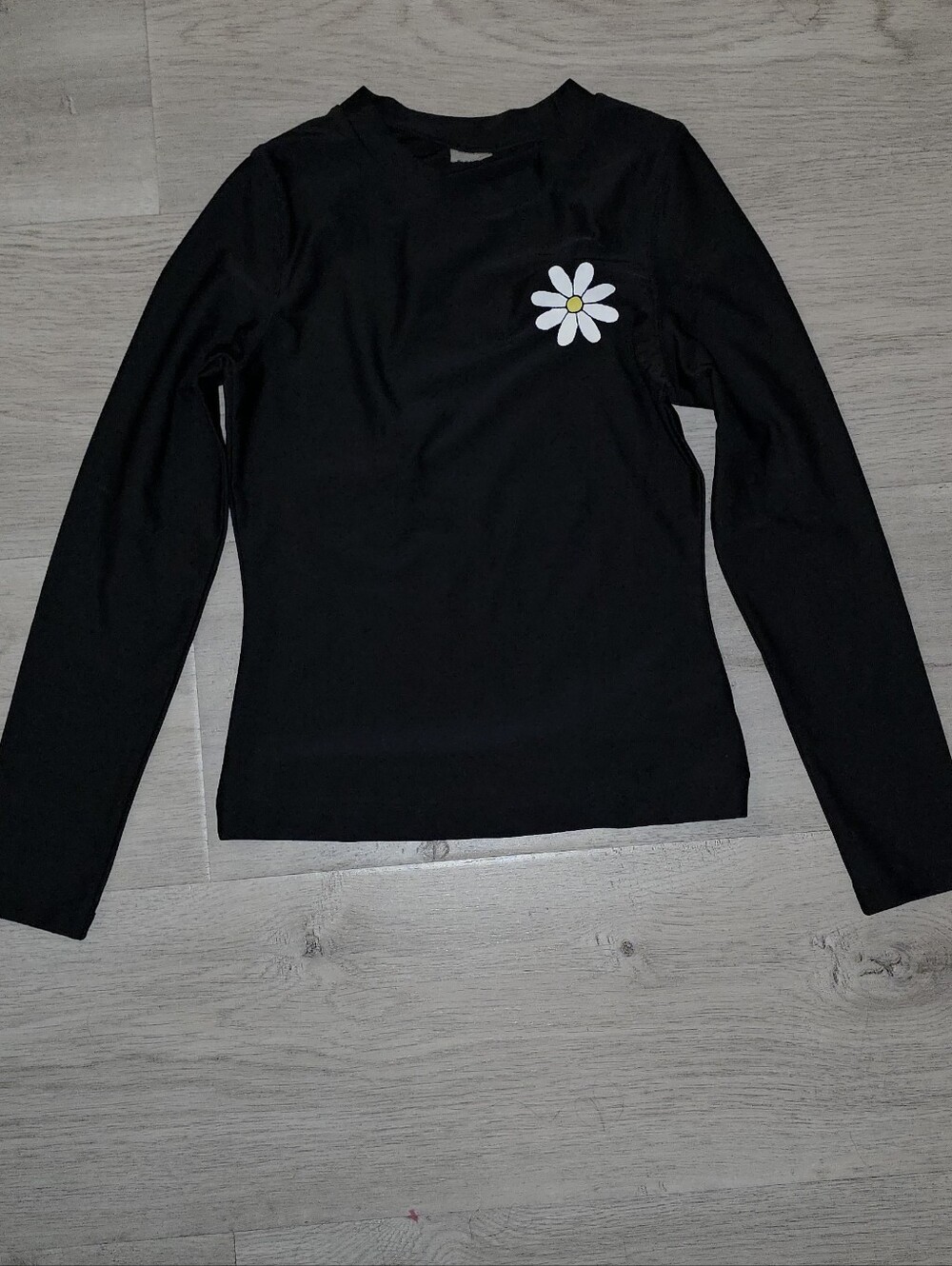 Kids' Black Long-Sleeve Top with Daisy Graphic